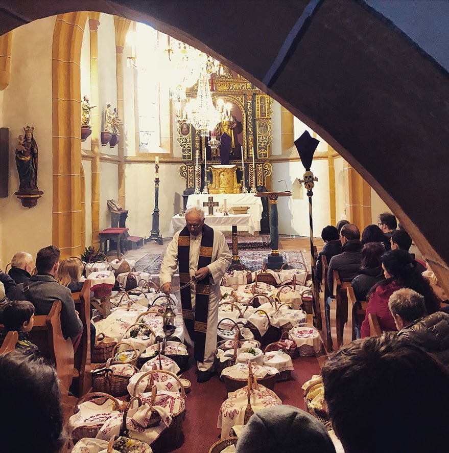 Easter in the Alps: A Celebration of Faith, Food, and Renewal - MICHAELA BUERGER