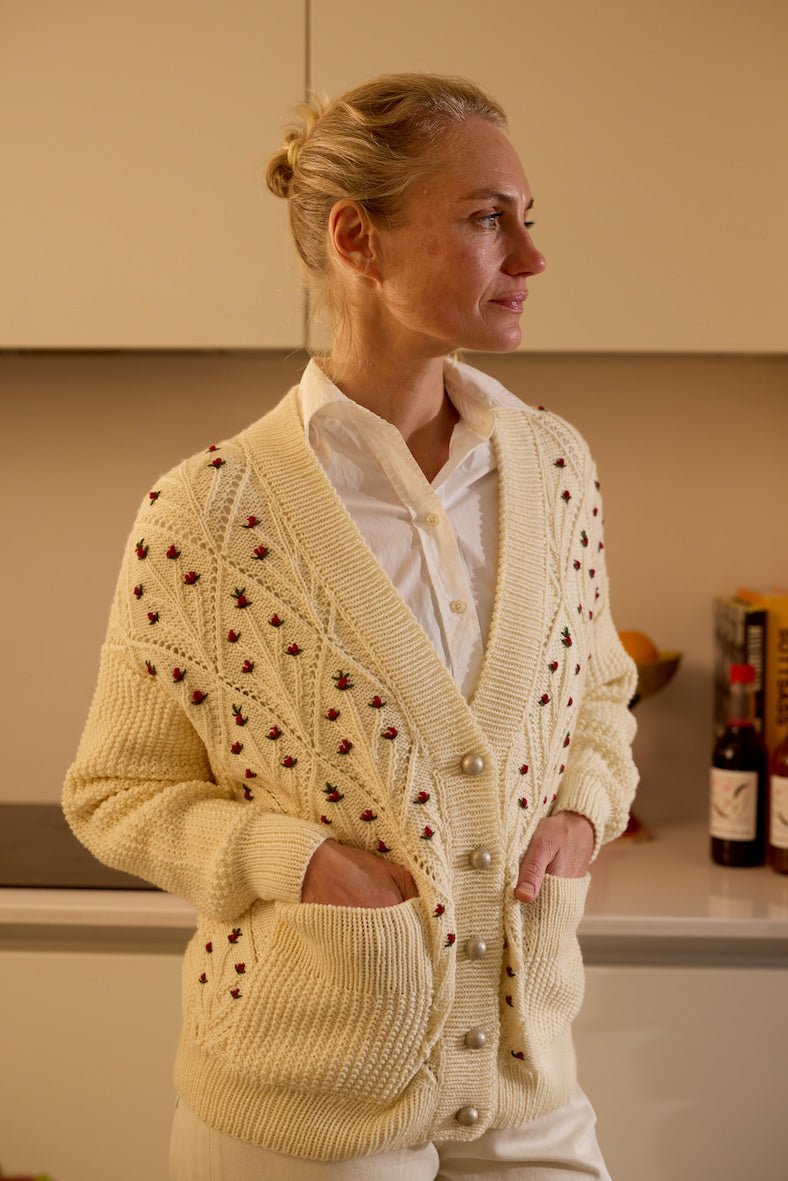 ANNAMIRL V - Neck Cardigan – Hand - Knitted Merino Wool in Cream White - MICHAELA BUERGER