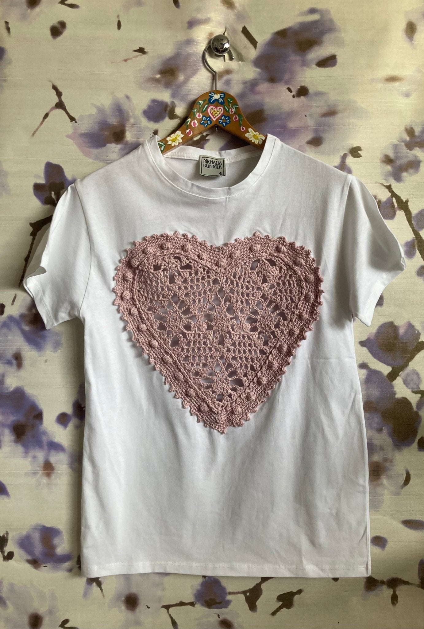 T-shirt ROMANCE - MICHAELA BUERGER