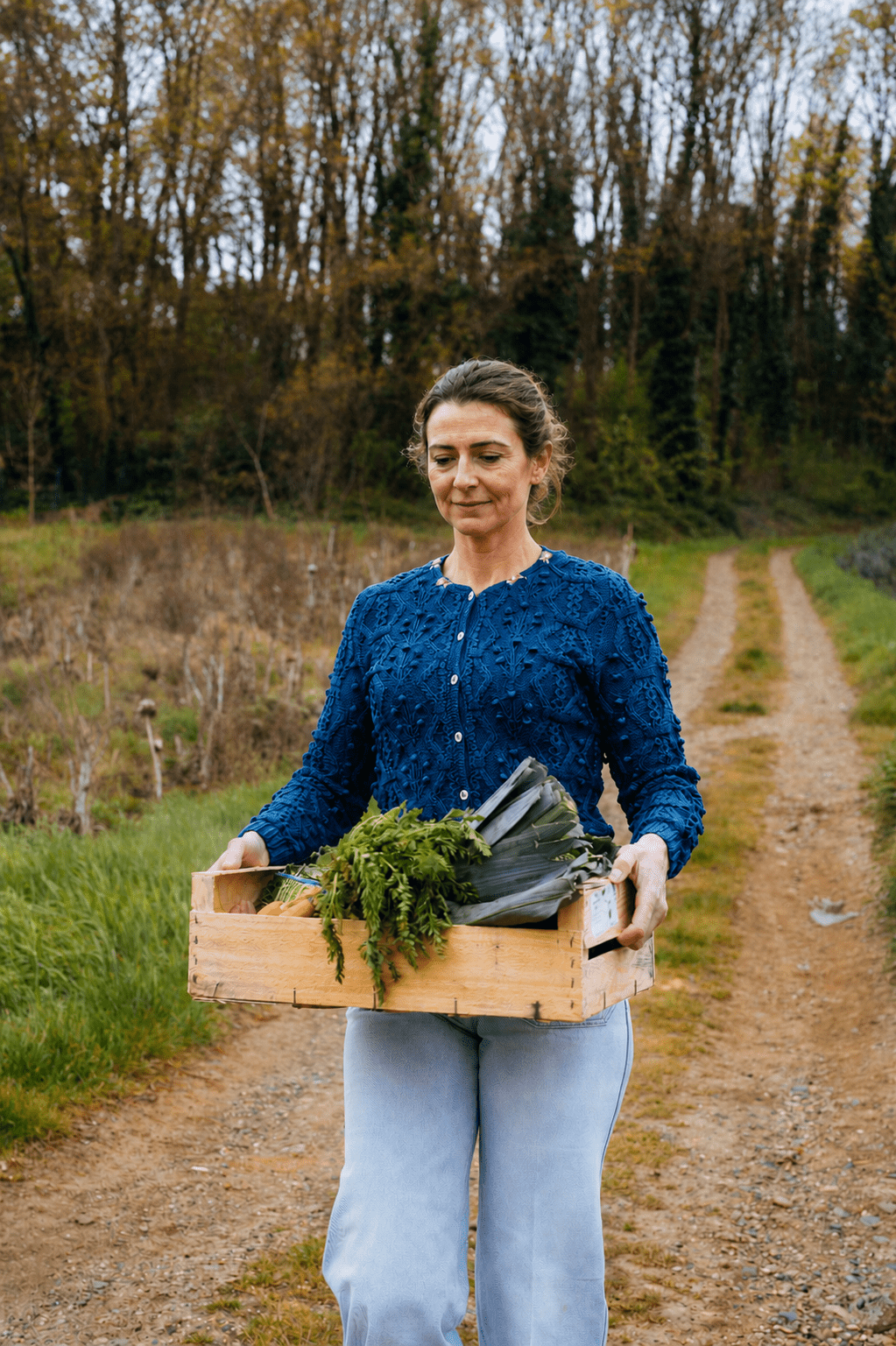 Finny Cardigan Alpine Sky Blue – Hand‑Knitted Organic Cotton - MICHAELA BUERGER