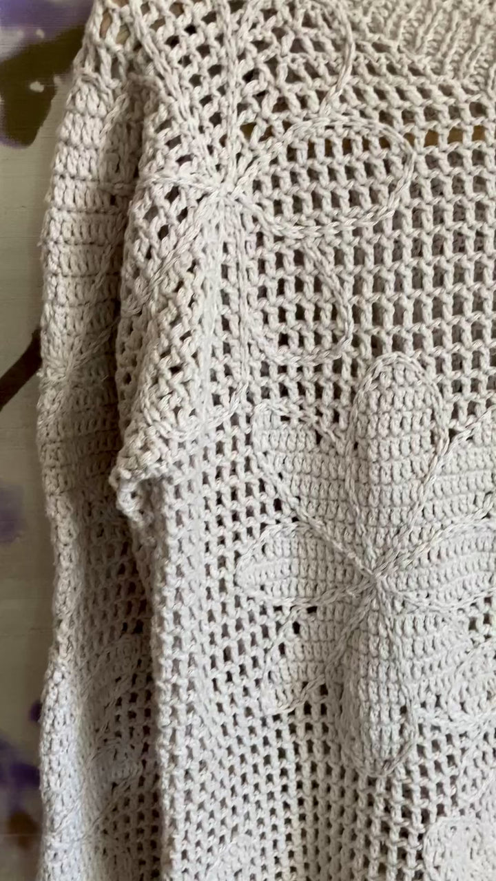 The FLORA sweater beige